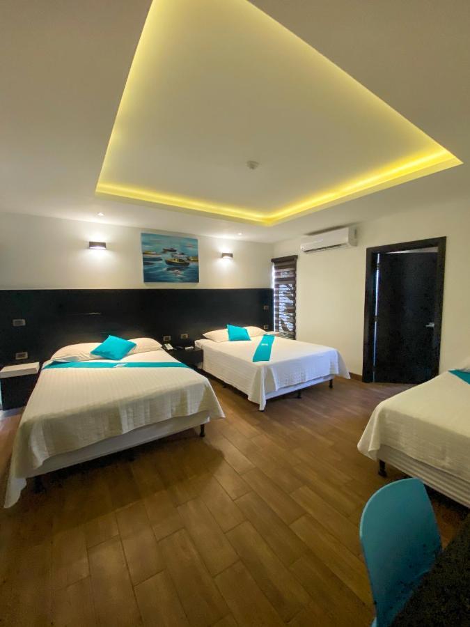 Hotel El Faro Монтеррико Екстер'єр фото